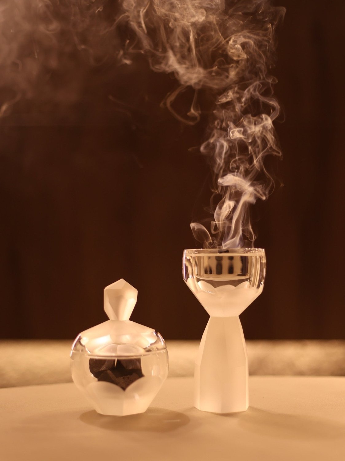 Oud Chiaro faceted crystal oud burner with clear bowl